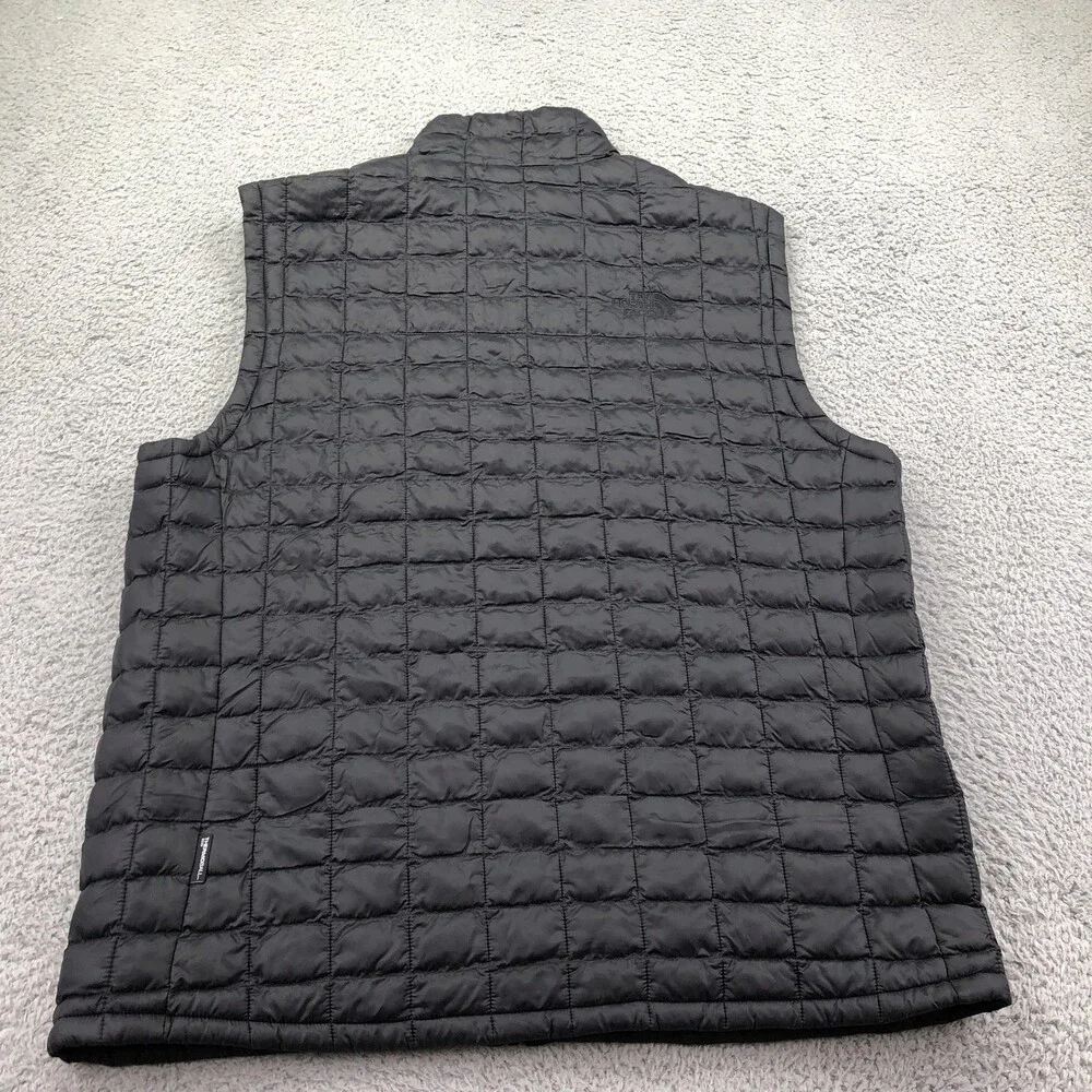 The North Face Vest Mens XL Black Quilted Puffer Zip Outdoor Hiking Thermoball